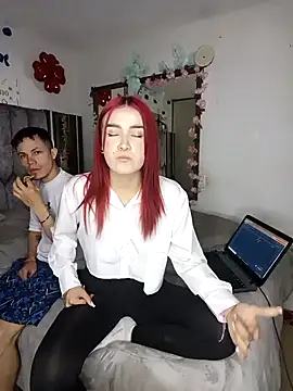 laura arias018 online show from 11/19/25, 05:07