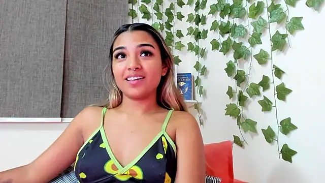 Snapshot of Annebull_ chatting on 03/20/25, 12:30 Annebull online show from 03/20/25, 12:30