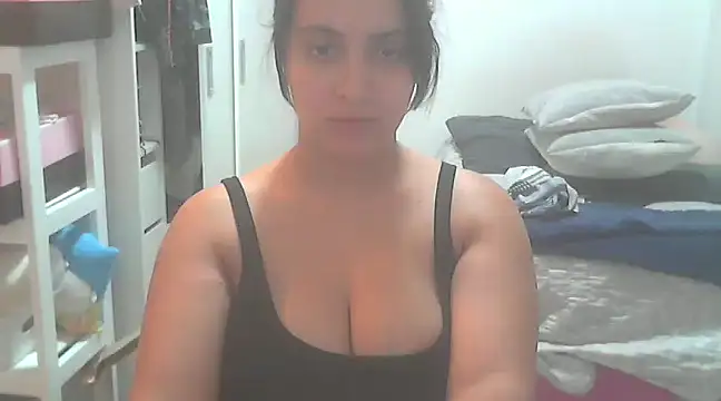 Snapshot of xBubblyBarbiexx chatting on 12/28/24, 02:01 xBubblyBarbiexx online show from 12/28/24, 02:01