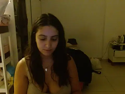 Snapshot of xBubblyBarbiexx chatting on 02/19/25, 02:01 xBubblyBarbiexx online show from 02/19/25, 02:01