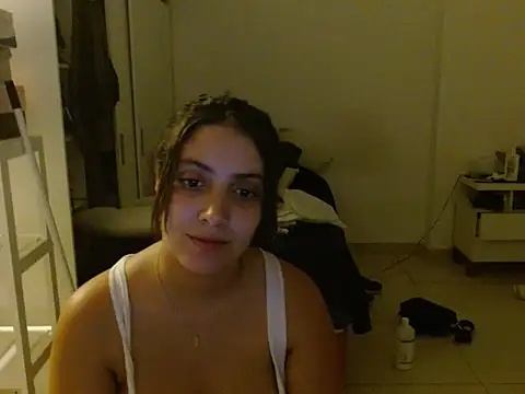 Snapshot of xBubblyBarbiexx chatting on 02/22/25, 02:06 xBubblyBarbiexx online show from 02/22/25, 02:06