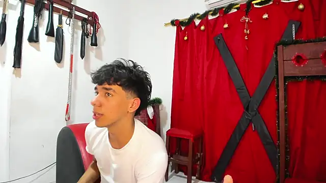 Harry LatinBoy online show from 12/20/24, 01:36