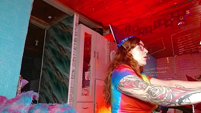 Snapshot of Meg4n_420 chatting on 10/06/25, 07:44 Meg4n 420 online show from 10/06/25, 07:44