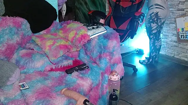 Snapshot of Meg4n_420 chatting on 11/09/25, 05:50 Meg4n 420 online show from 11/09/25, 05:50