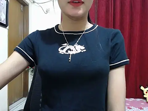 Snapshot of taisina chatting on 03/01/25, 02:13 taisina online show from 03/01/25, 02:13