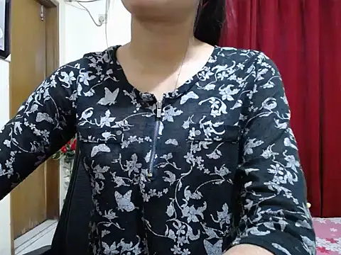 Snapshot of taisina chatting on 03/15/25, 02:14 taisina online show from 03/15/25, 02:14