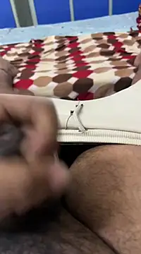 Snapshot of aprivateguy chatting on 03/01/25, 02:34 aprivateguy online show from 03/01/25, 02:34