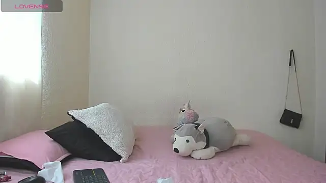 Hannah Baileyy online show from 02/22/25, 06:52