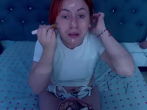 Snapshot of XxMiaSexxyHotxX chatting on 09/12/25, 02:17 XxMiaSexxyHotxX online show from 09/12/25, 02:17
