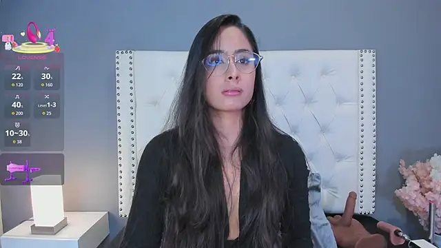 Snapshot of Julia_Martinez_ chatting on 09/22/25, 11:34 Julia Martinez online show from 09/22/25, 11:34