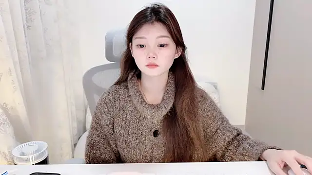 yangyang-1115 online show from 11/11/25, 05:07