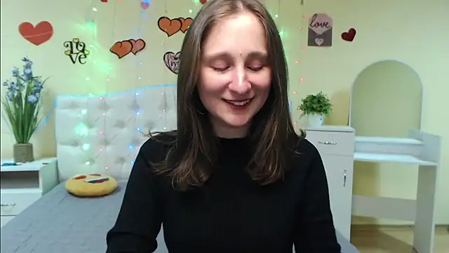 MichelLeee online show from 03/10/25, 12:04