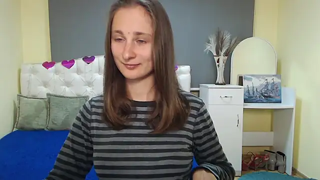 MichelLeee online show from 10/01/25, 11:16