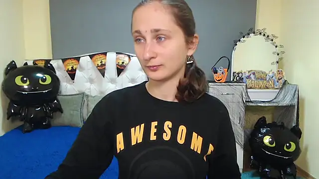 MichelLeee online show from 10/21/25, 11:11