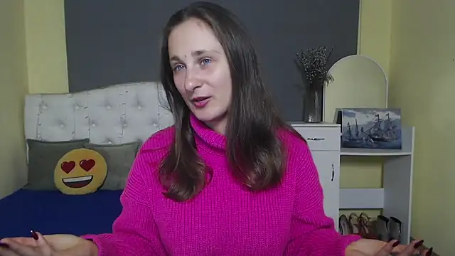 MichelLeee online show from 11/10/25, 12:26