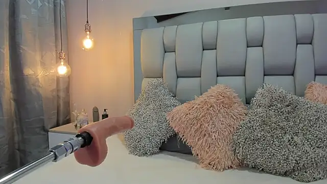 AshleyHill2 online show from 10/16/25, 03:51