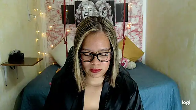 anthiamelisa online show from 10/27/25, 08:24