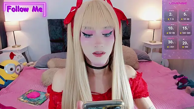 Snapshot of Kirmyy_ chatting on 02/14/25, 10:36 Kirmyy online show from 02/14/25, 10:36