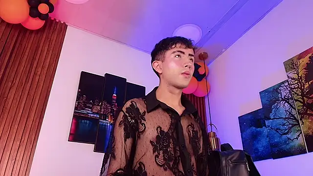 Noah Xitruxx online show from 11/06/25, 03:18