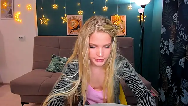 Xloe Queen online show from 03/14/25, 02:41