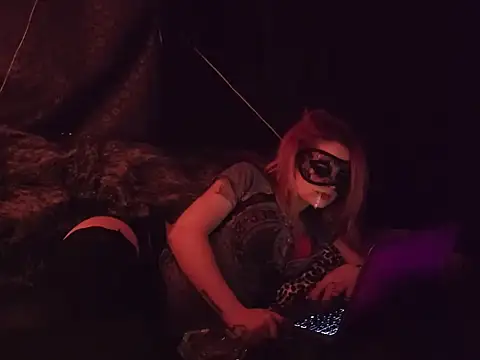 Snapshot of anonymouszN chatting on 12/22/24, 10:15 anonymouszN online show from 12/22/24, 10:15