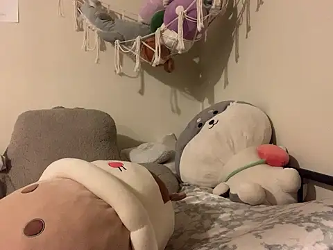 Snapshot of BigKittyRaven chatting on 12/28/24, 04:41 BigKittyRaven online show from 12/28/24, 04:41