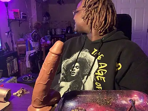 Snapshot of BigKittyRaven chatting on 02/15/25, 04:14 BigKittyRaven online show from 02/15/25, 04:14