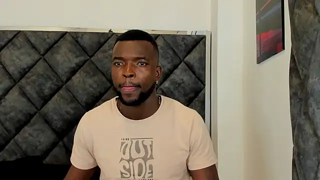 Dylan Taylor online show from 11/04/25, 02:21