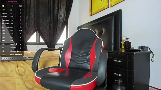 Snapshot of connor_santtos chatting on 12/16/24, 03:22 connor santtos online show from 12/16/24, 03:22