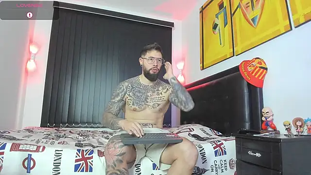 Snapshot of connor_santtos chatting on 03/11/25, 01:12 connor santtos online show from 03/11/25, 01:12