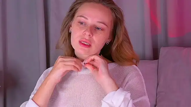 BeatriceEsmont online show from 11/01/25, 07:38