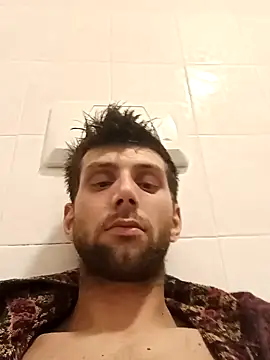 Snapshot of dariodario chatting on 01/14/25, 10:34 dariodario online show from 01/14/25, 10:34
