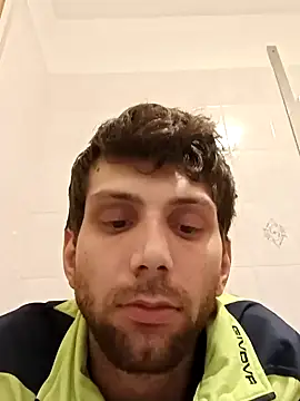 Snapshot of dariodario chatting on 02/01/25, 05:05 dariodario online show from 02/01/25, 05:05