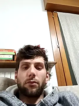 Snapshot of dariodario chatting on 02/09/25, 12:17 dariodario online show from 02/09/25, 12:17