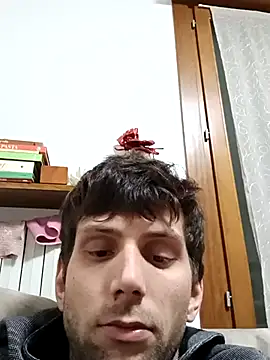 Snapshot of dariodario chatting on 02/15/25, 11:28 dariodario online show from 02/15/25, 11:28