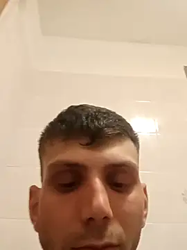 Snapshot of dariodario chatting on 03/17/25, 10:06 dariodario online show from 03/17/25, 10:06