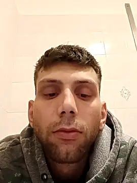 Snapshot of dariodario chatting on 03/22/25, 11:11 dariodario online show from 03/22/25, 11:11