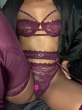 Snapshot of Nova_Kane chatting on 10/17/25, 04:15 Nova Kane online show from 10/17/25, 04:15