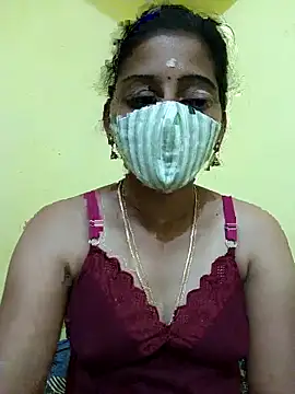 Snapshot of Tamil_Shalini_Lustyy chatting on 02/17/25, 01:53 Tamil Shalini Lustyy online show from 02/17/25, 01:53