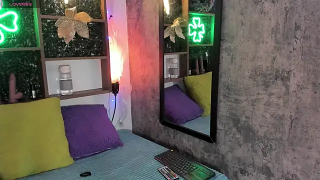 cherry coper online show from 12/24/24, 08:00