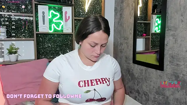 cherry coper online show from 09/12/25, 12:05