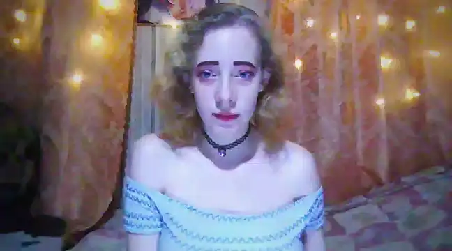 Snapshot of MelxMellie chatting on 01/06/25, 08:28 MelxMellie online show from 01/06/25, 08:28