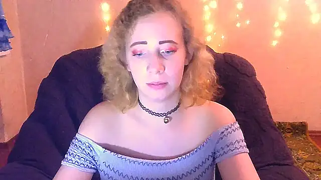 Snapshot of MelxMellie chatting on 01/20/25, 10:37 MelxMellie online show from 01/20/25, 10:37