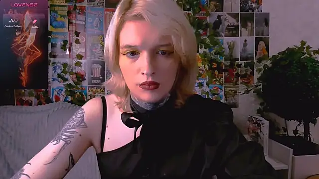 Simona Rain online show from 11/01/25, 10:34