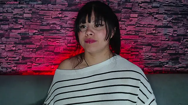 Snapshot of sofi_bronw chatting on 03/18/25, 01:42 sofi bronw online show from 03/18/25, 01:42