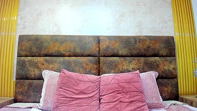 ElizabethWeil online show from 03/19/25, 02:57