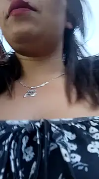 LIZ-06  online show from 02/17/25, 11:09