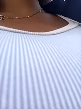 LIZ-06  online show from 02/21/25, 10:04