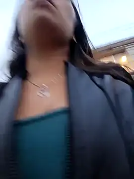 LIZ-06  online show from 02/24/25, 11:09