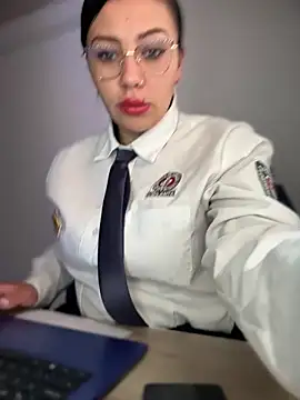 LIZ-06  online show from 09/22/25, 01:02